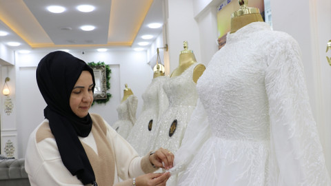 6 ŞUBAT DEPREMLERİNİN BİRİNCİ YILI - Depremde iş yeri hasar gören kadın, Kilis'te açtığı işletmeyle hayata tutundu