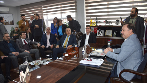AK Parti Muğla Büyükşehir Belediye Başkan adayı Ayaydın, Milas'ta ziyaretlerde bulundu