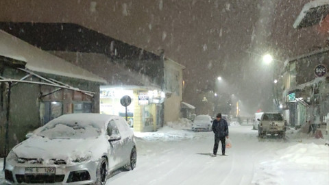 Bingöl'de 20 köy yolu kar nedeniyle ulaşıma kapandı