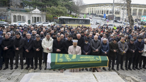 İYİ Parti İBB Başkan adayı Kavuncu'dan Beyoğlu'nda esnaf ziyareti