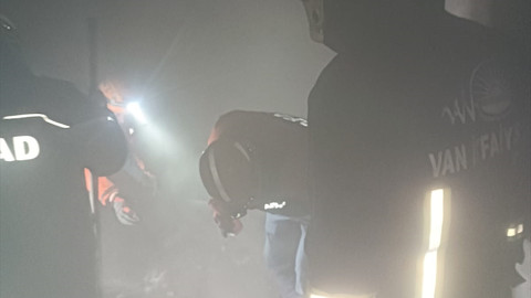 Van'da bir evde çıkan yangında 6 aylık bebek öldü