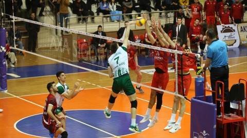 Voleybol: AXA Sigorta Efeler Ligi