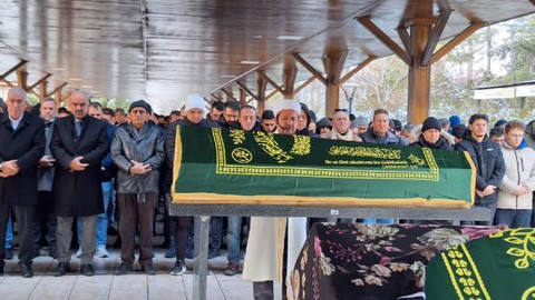 Düzce’de kazada ölen baba ve kızı, Aksaray’da toprağa verildi