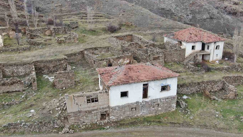 Sivas'ta cin söylentisi yayıldı köylüler evlerini terk etti