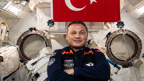 Alper Gezeravcı öğrencilerin sorusunu tek tek cevapladı! Gezeravcı dönüş rotasını açıkladı