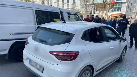 Trafikte balyozlu baltalı kavgaya tutuşan sürücüler yakalandı