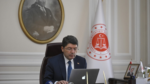 Adalet Bakanı Tunç, AA'nın "Yılın Kareleri" oylamasına katıldı: