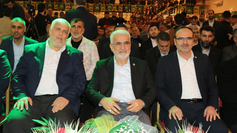 Adana'da HÜDA PAR'ın 57 belediye başkan adayı tanıtıldı