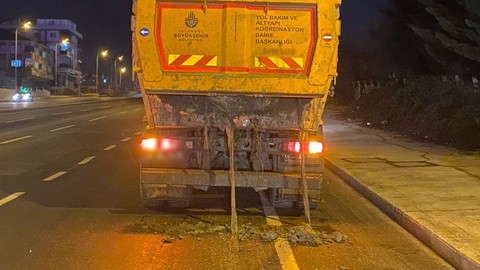 Arnavutköy'de yola hafriyat döken kamyon sürücüsüne para cezası