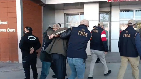 DEAŞ'a yönelik Kahramanlar-49 Operasyonu kapsamında kırmızı bültenle aranan zanlı Eskişehir'de yakalandı