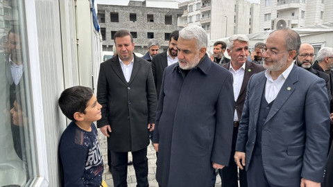 HÜDA PAR Genel Başkanı Yapıcıoğlu, Adıyaman'da afetzedelerle bir araya geldi: