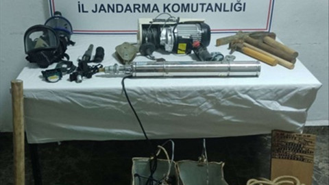 Kırklareli'nde evde kaçak kazı yaptıkları iddiasıyla 5 şüpheli yakalandı