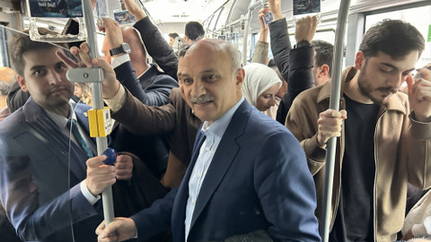 Saadet Partisi İBB Başkan adayı Aydın, metrobüs ve Marmaray'ı kullandı: