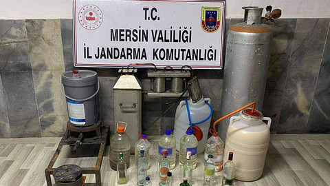 Jandarmadan dev sahte içki operasyonu! Piyasaya süremeden yakalandılar