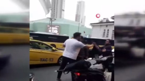 Trafik kazası sonrası gerilimli dakikalar: '50 tane dosyam var' dedi, üzerine yürüdü
