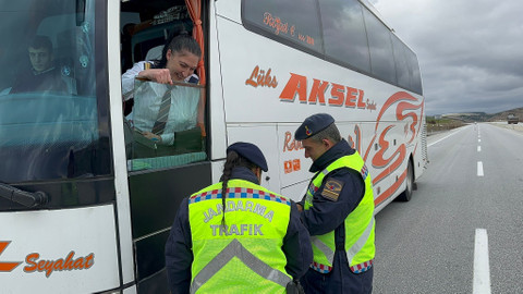 Kadın astsubay kadın kaptanı görünce!