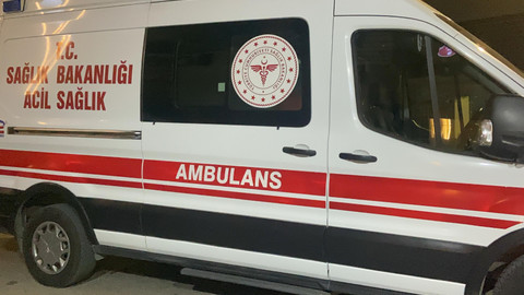 Uşak’ta iki otomobil kafa kafaya çarpıştı: 1 ölü, 2 yaralı