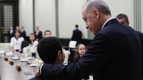 Cumhurbaşkanı Erdoğan, çocukları kabul etti