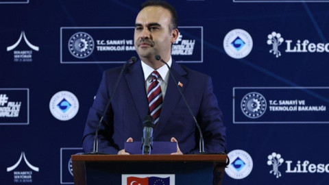 Bakan Kacır: Fikri hakları Türkiye'ye ait Sağlık Bakanlığı’ndan onay alan ilk ilaç adayı geliştirildi