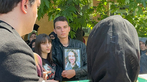 Bıçaklanarak öldürülen motokurye Ata’nın annesinden yürek yakan sözler!