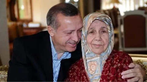 Cumhurbaşkanı Erdoğan’dan Anneler Günü mesajı