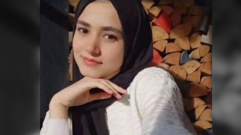 Çocuğunun gözü önünde eski eşini bıçakladı