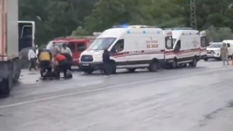 Korkunç kaza! Yolcu otobüsü tırla çarpıştı: 2 ölü, 4'ü ağır 30 yaralı
