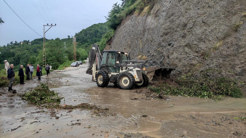 Ordu'da iki ilçeyi sel vurdu: Evler sular altında kaldı, tarım arazileri zarar gördü