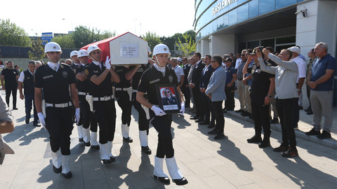 Özay Başkent için tören düzenlendi!