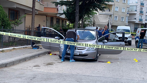 Kardeşini ve dayısını öldürdü!