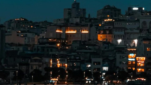 Hürriyet yazarı Selvi'den Özgür Özel'e 28 Şubat benzetmesi