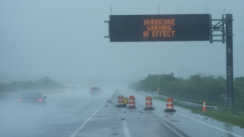 Florida'da OHAL ilan edildi! Korkunç kasırga ülkeyi sardı! Kasırga için tarih verildi