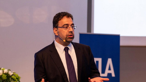 Daron Acemoğlu'na Nobel Ekonomi ödülü aldı!