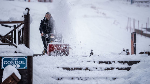 Şadırvanlar dondu, camlar buz tuttu! O ilimizde Sıcaklıklar -20 dereceye düştü!