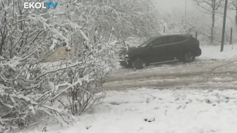 Meteoroloji uyarmıştı: İstanbul karlar altında kaldı! Görüntüler kartpostalları andırdı…