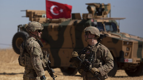 Türk askeri Polonya’da köprü kuruyor: Selzedelere yardım eli!