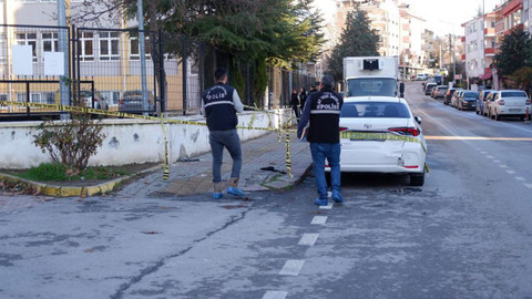 Okul çıkışında bıçaklı dehşet: 16 yaşındaki çocuk kanlar içinde kaldı