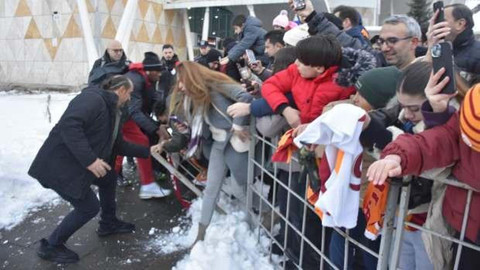 Büyük talihsizlik: Taraftarlar Sivas'ta Osimhen'i sakatlayacaktı!