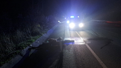 Böyle kaza görülmedi! Motosiklet ile ata çarptı
