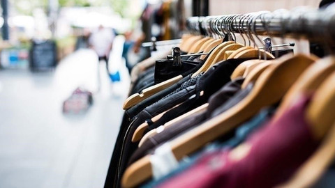 Ticaret Bakanlığı vatandaşları uyardı: Bu gömleği sakın giymeyin!