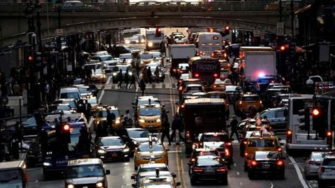 Tarihte ilk: Araçlardan "trafik yoğunluğu" ücreti alınacak!
