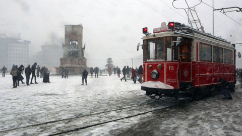İstanbul'a çok kuvvetli kar yağışı geliyor! Günlerce devam edecek