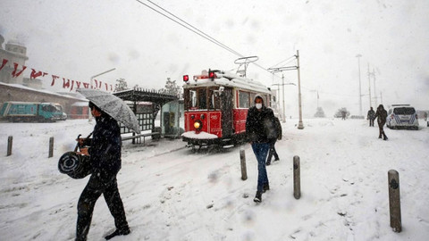 İstanbul'a lapa lapa kar yağacak! Bu tarihlere aman dikkat!
