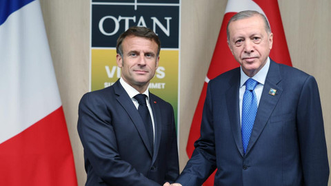 Erdoğan ve Macron arasında kritik görüşme: Suriye vurgusu!