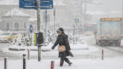 İstanbul'da kar alarmı: THY seferleri peş peşe iptal edildi