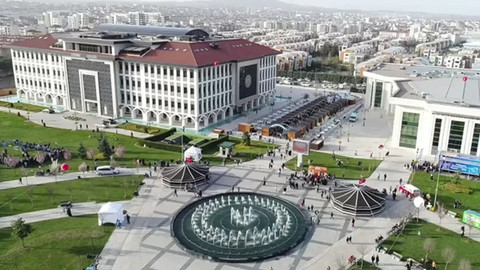 Belediye başkanları birbirine girdi! Haleften Selefine 'Hakaret' davası