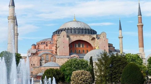 Ayasofya'nın kapısını kırmıştı! Cezası belli oldu