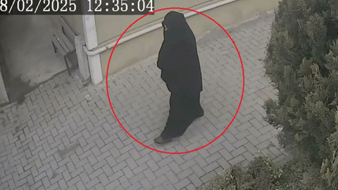 Akıllara durgunluk veren olay! Çarşaf giyinip ablasının evini böyle soydu!