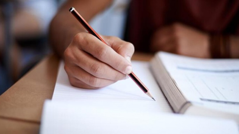 Bir üniversitede daha uzaktan eğitim kararı!