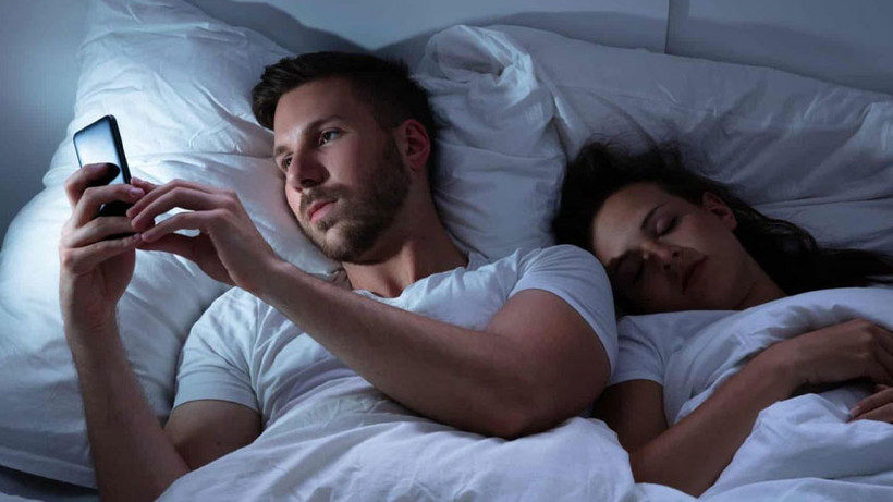 Evliyken eşini aldatan adam ihanetin bedelini ağır ödedi: Hem kalbi kırıldı, hem binlerce lirasından oldu